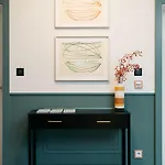 Alma - A Lakeside Boutique 3*