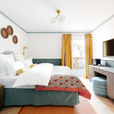 Alma - A Lakeside Boutique 3* 성길벤