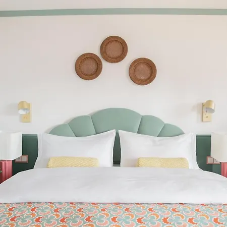 Alma - A Lakeside Boutique 호텔