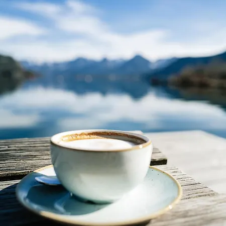 Alma - A Lakeside Boutique 호텔 3*