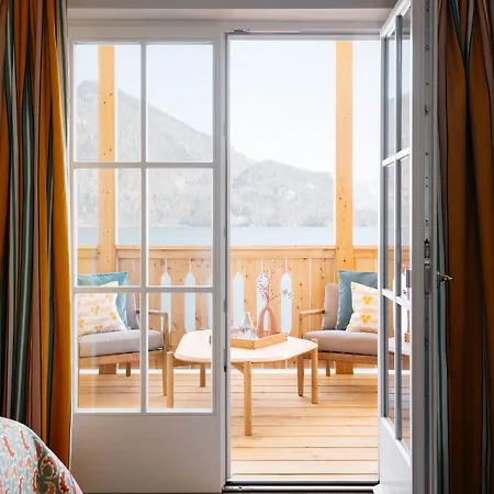 Alma - A Lakeside Boutique