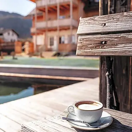 Alma - A Lakeside Boutique Hotel