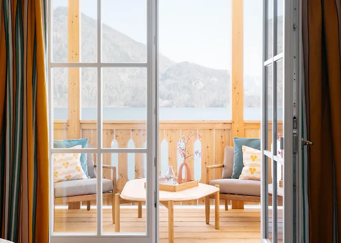 Alma - A Lakeside Boutique